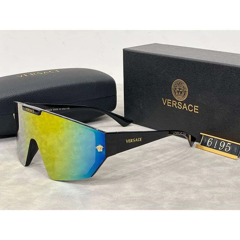 Sunglasses Versace VSC024