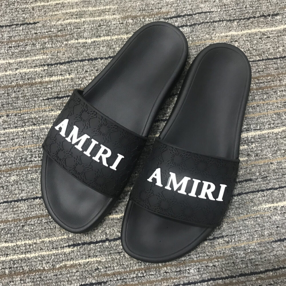 Chanclas Amiri