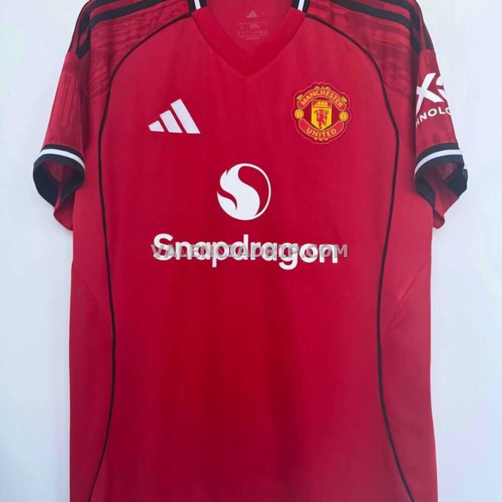 Camiseta local Adidas Manchester United 25/26