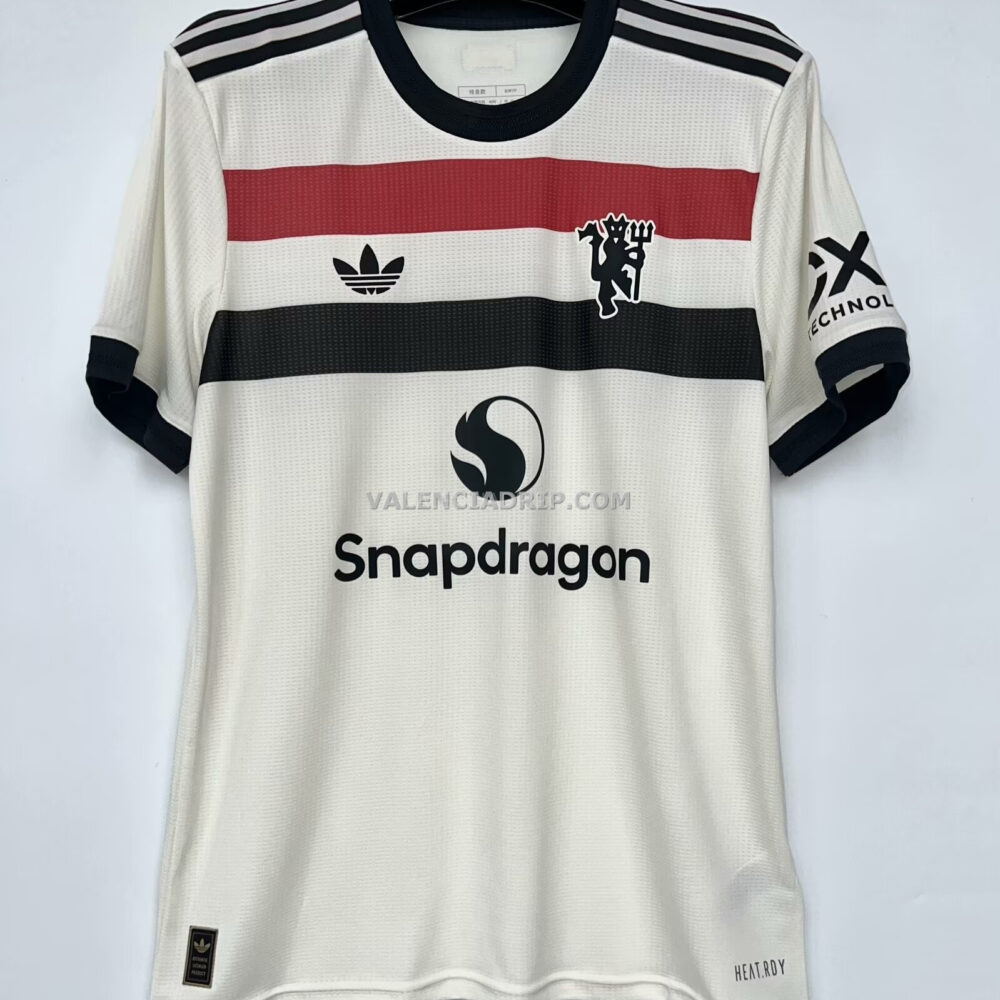 Camiseta Manchester United tercera equipación 24/25