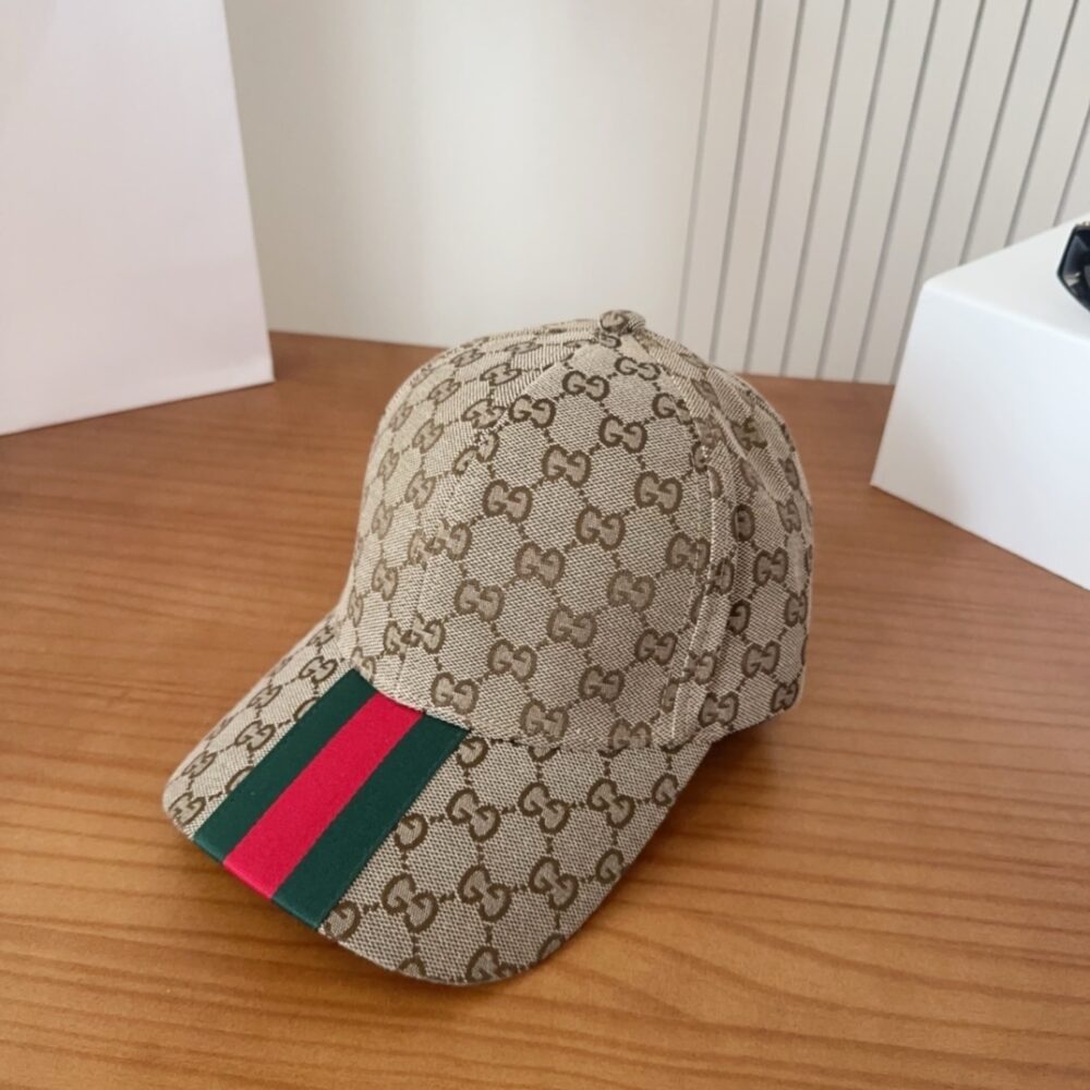 Gorra gucci “novedad”