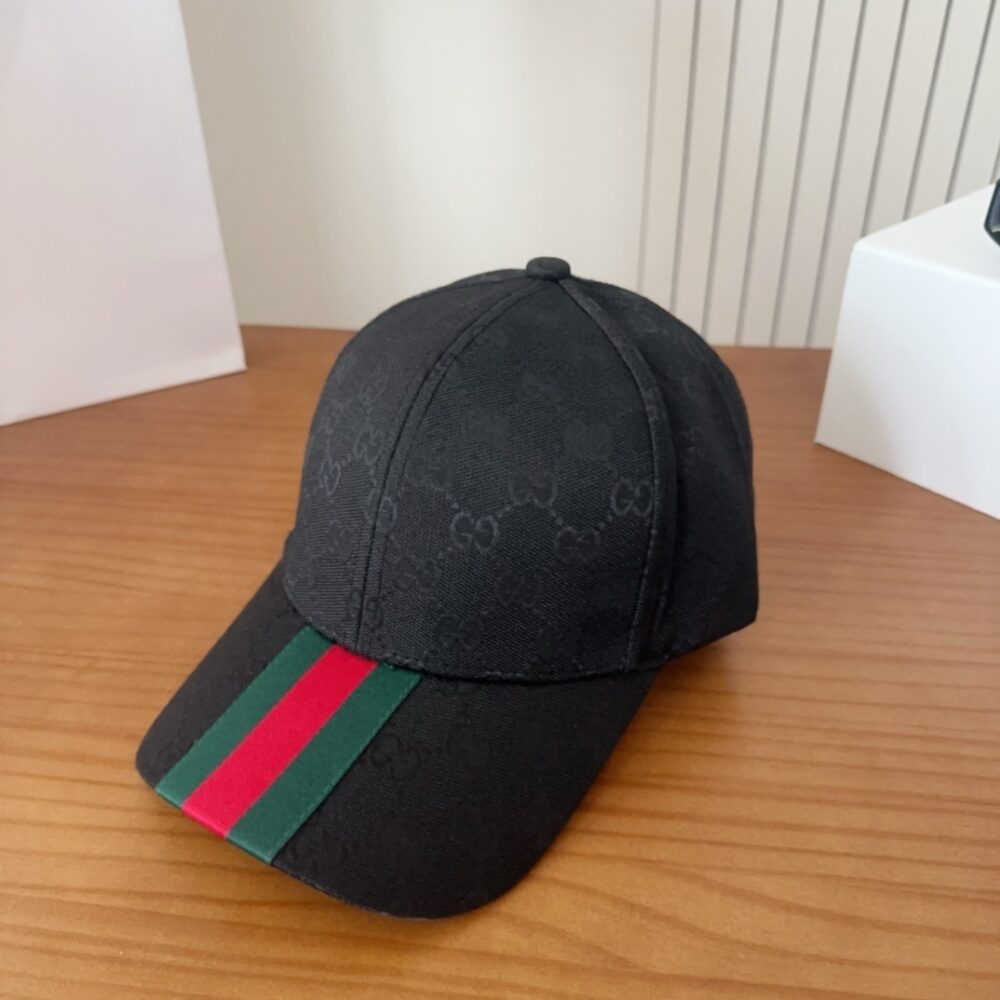 Gorra gucci “novedad”