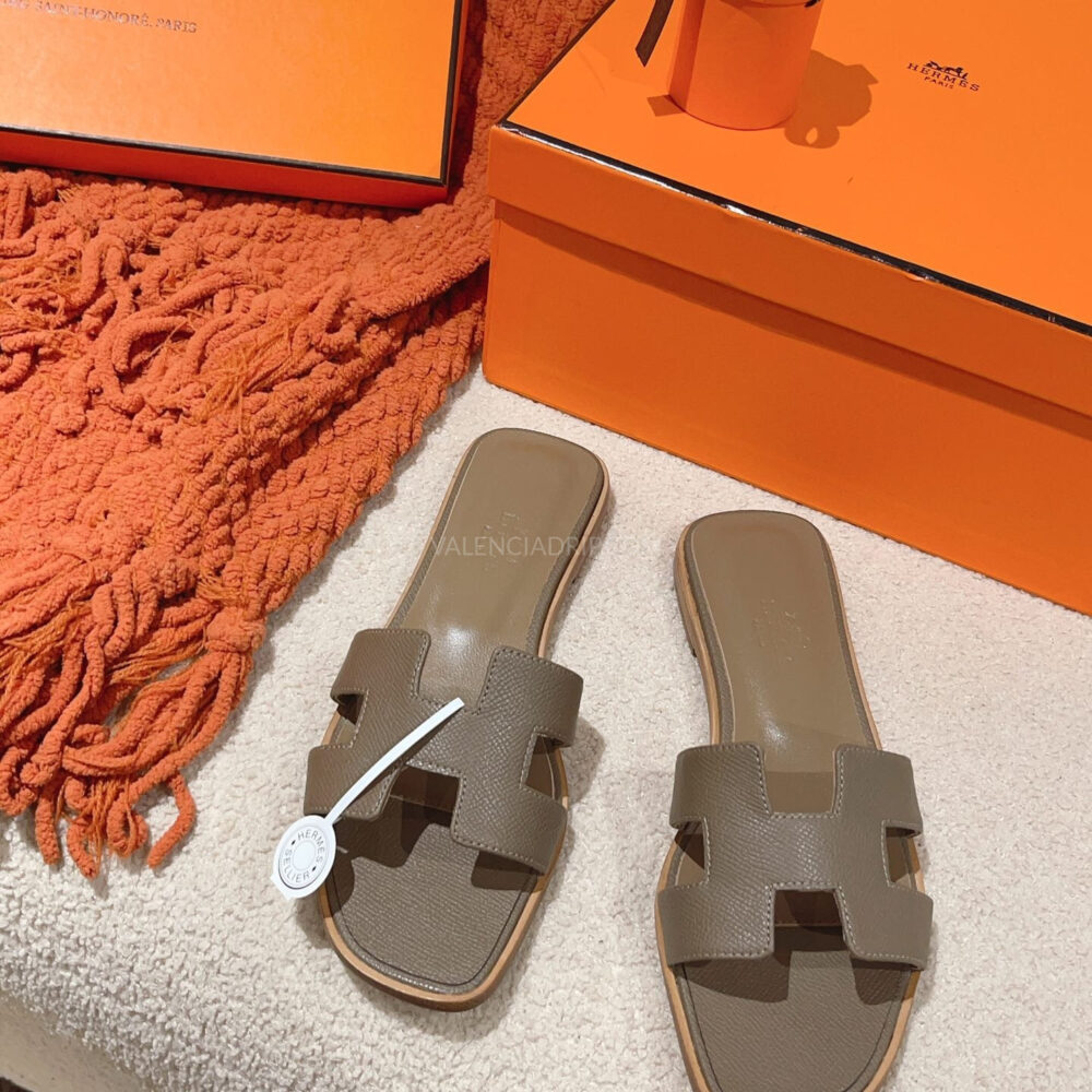 Sandalias Hermes - Oran Gris pardo